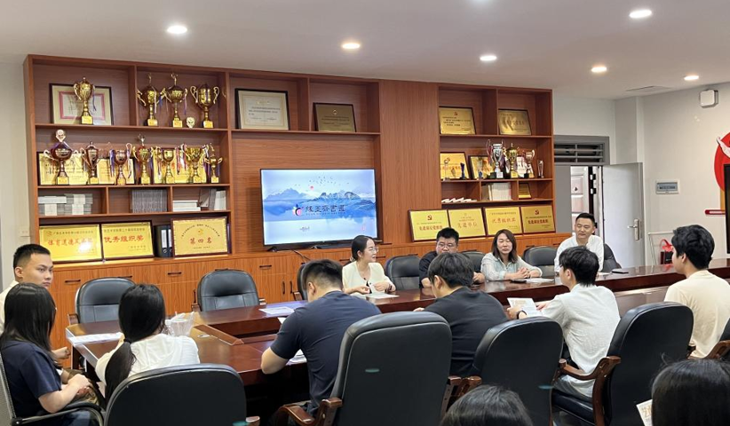 【翰墨讲堂】中国画学院/漓江画派学院组织用人单位进行2026届毕业生招聘宣讲