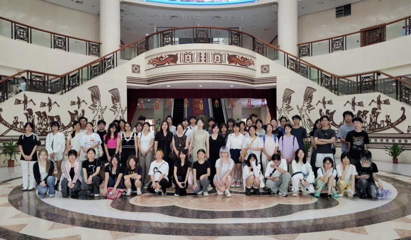 中国画学院/漓江画派学院赴广西民族博物馆开展“访企拓岗促就业”专项行动